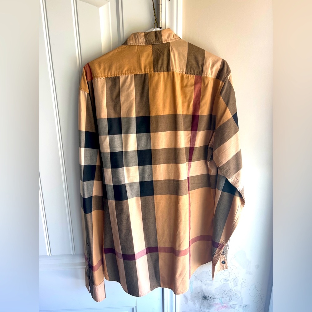 Burberry shirt for men size medium Large